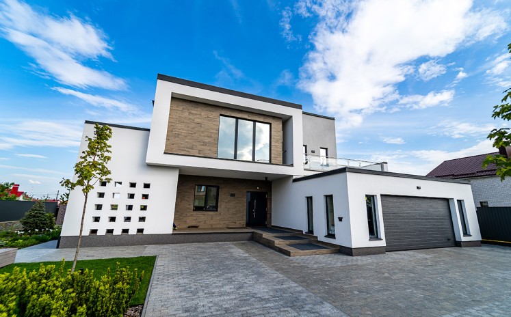Exclusive Seaside Villa